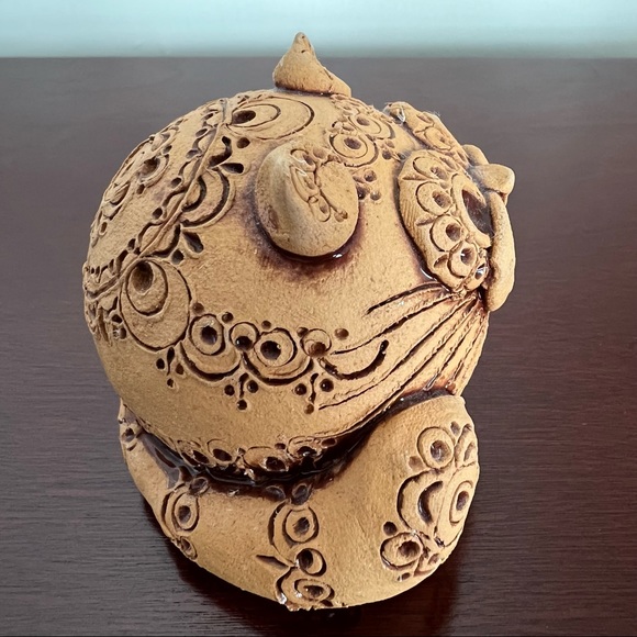 Cat Figurine from Estonia - Picture 4 of 5